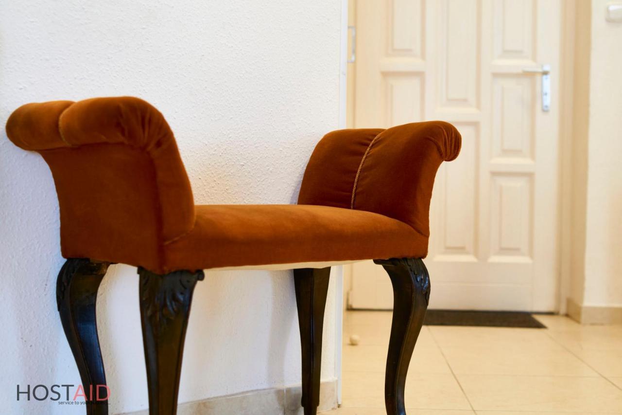 M52 Apartment - Hostaid ブダペスト エクステリア 写真